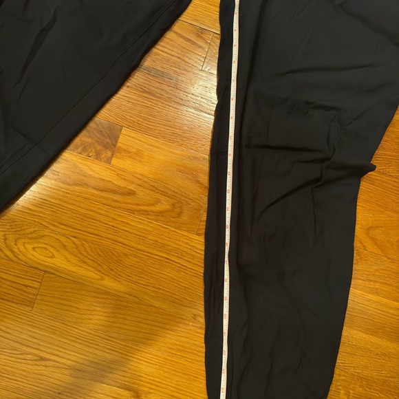 Lululemon Essential Affinity MR Jogger BNWT Size 10 - Picture 10 of 12
